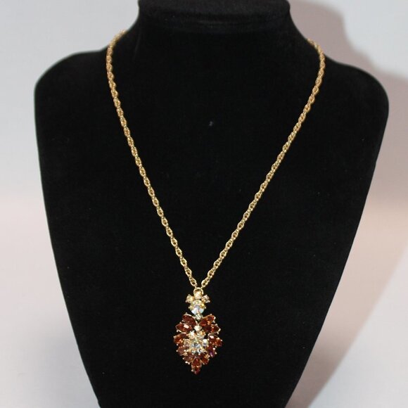 Vintage Trifari Topaz Rhinestone and Opalescent Stone Pendant Necklace 16" - Picture 1 of 11